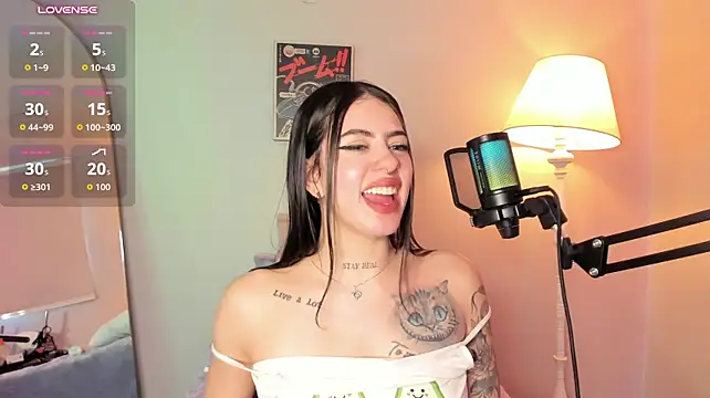 Alice_Vixen Chat XXX live
