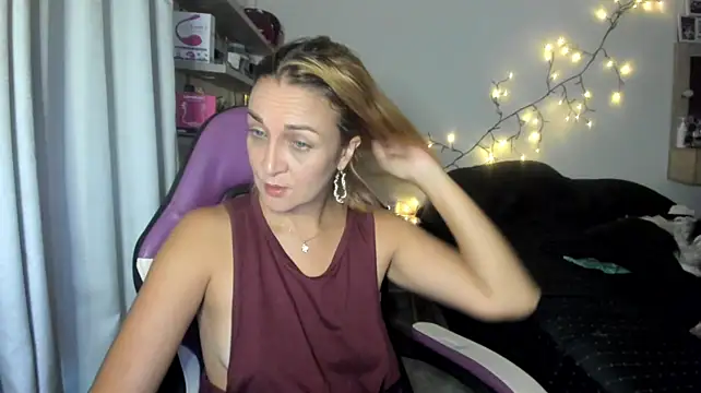 Chat XXX en directo de adri_smoke
