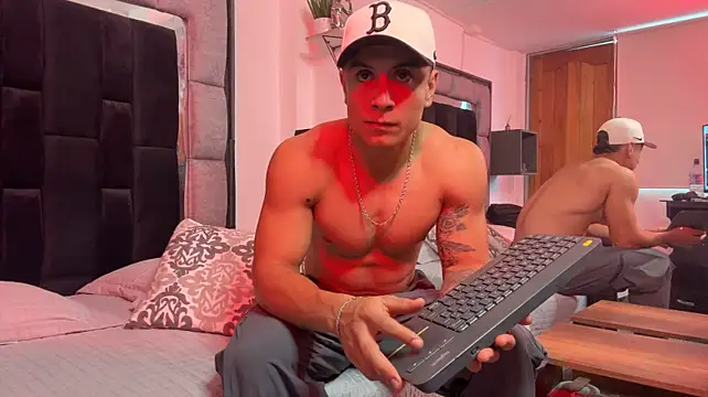 MR_MUSCLE: онлайн-секс-чат