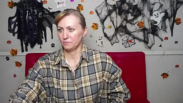 XXX chat uživo modela RebecaMarti
