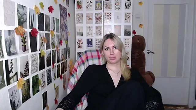 Онлайн чат XXX CapriScorpion