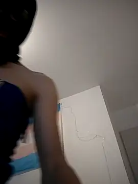 Онлайн чат XXX mrlolimirass