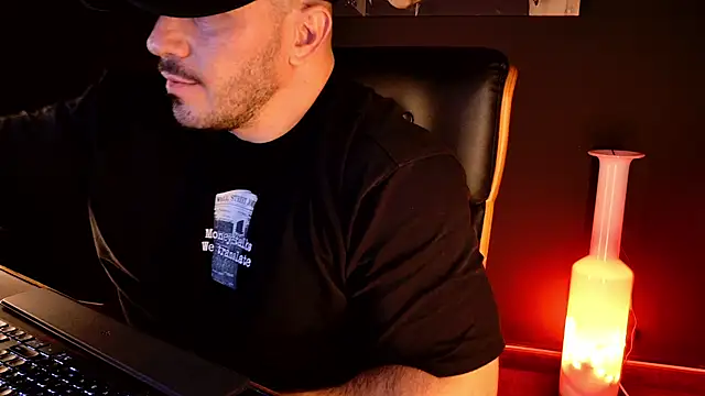 AngeloEric live XXX chat