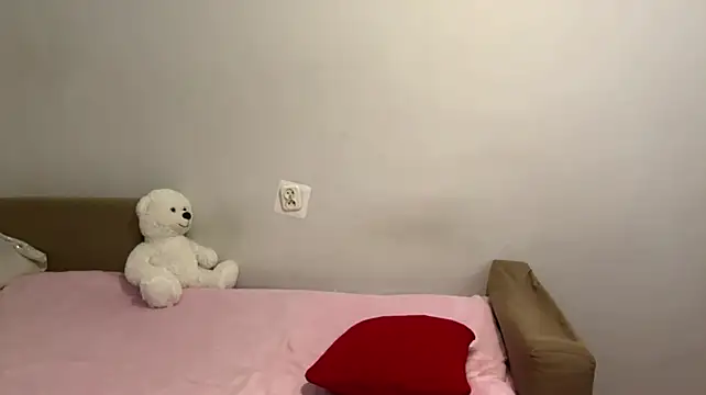 XXX chat uživo modela PansyMurie