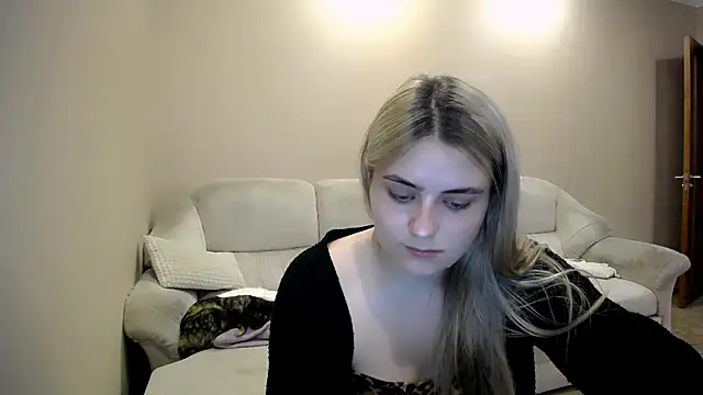_shy_sabrina__'s Live XXX Chat