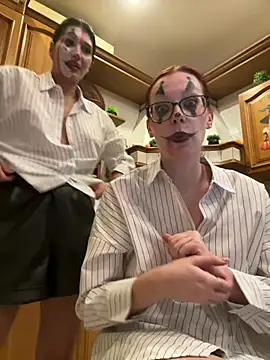 צ'אט XXX בשידור חי של RussianGirls_