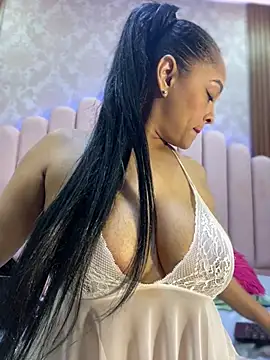 sofia_xxx02 élő XXX-chatje
