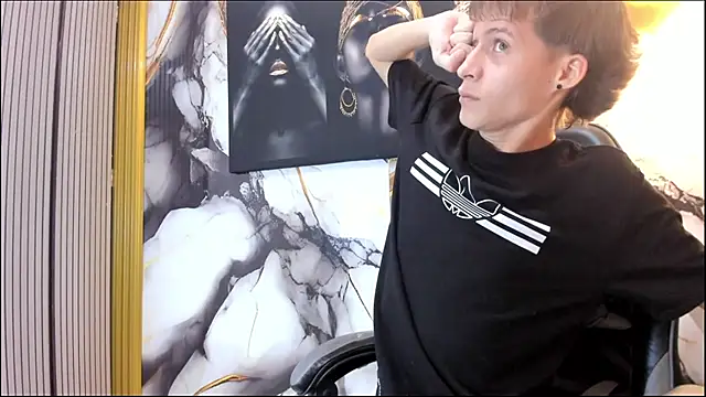 Živý XXX chat mono_blonde
