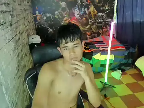 Онлайн чат XXX marek_sanchez