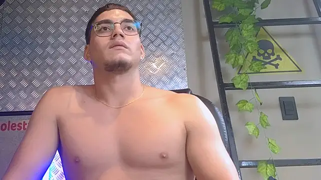 Chat +18 de ThiagoFox ao vivo