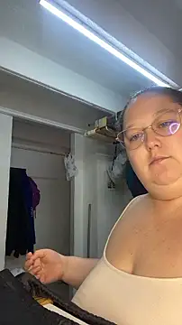 Chloee_Peach লাইভ XXX চ্যাট
