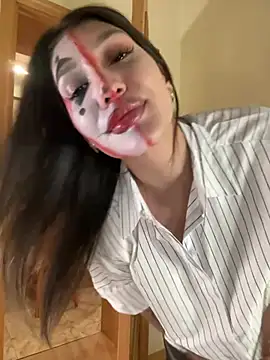RussianGirls_ Adlı Modelin Canlı XXX Sohbeti