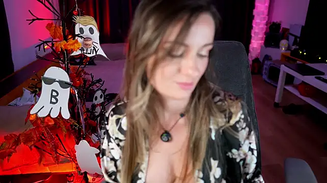 ShyNdWild Live XXX-Chat