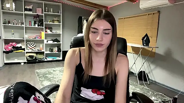 Czat XXX na żywo – simmisweet