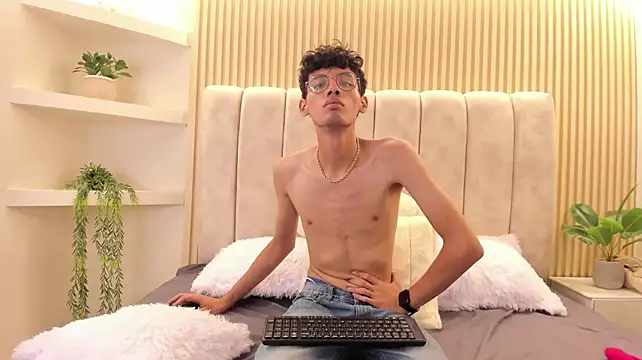 Ethan_Kay XXX чат на живо