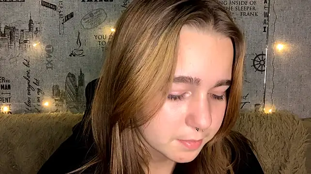 KassieIhenyen's Live XXX Chat