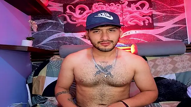 3MPI7ERNO élő XXX-chatje