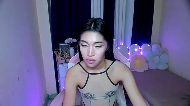 Chat XXX en directo de Elara_Vane