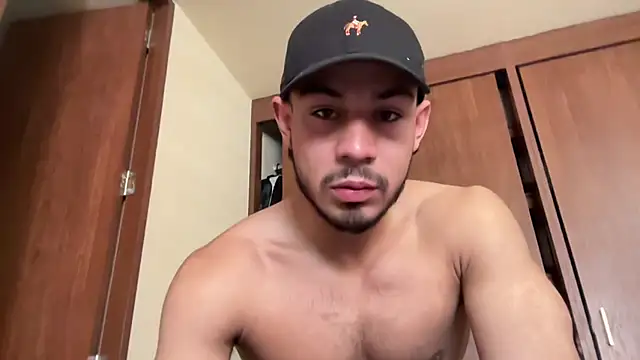 Taylor_DiamondBoy – Live XXX-chat