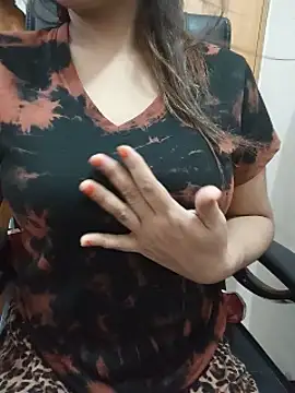 Chat XXX ao vivo de Tanha18