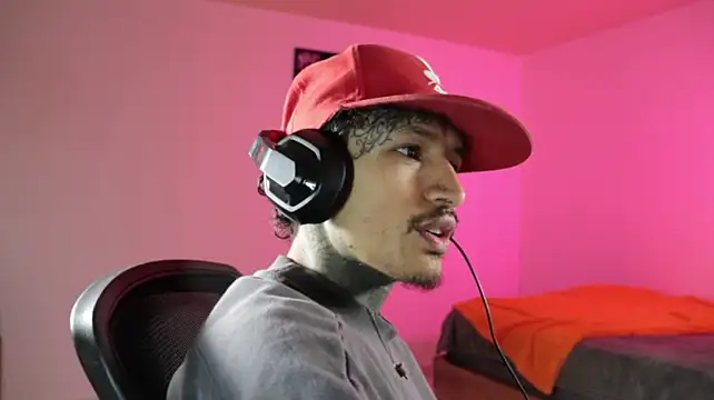 Chat +18 de trieone ao vivo