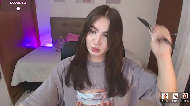 Miley_Baker élő XXX-chatje