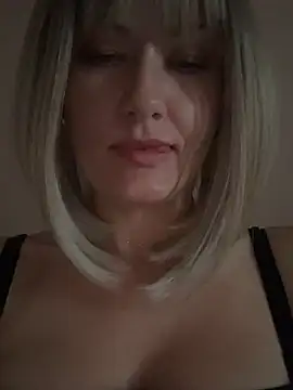 LunaFoxs live XXX chat