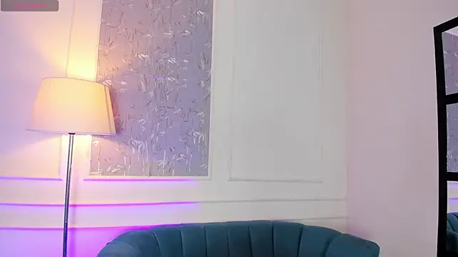 Adrian_voltt élő XXX-chatje