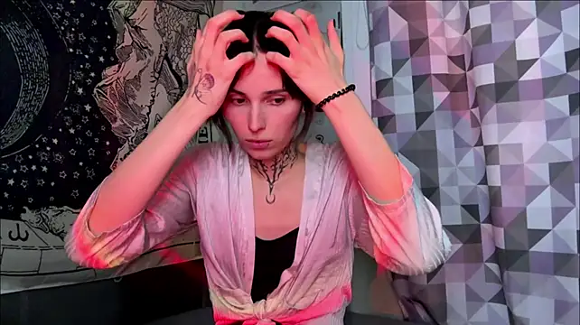 Chat +18 de SweetFemBoyy ao vivo