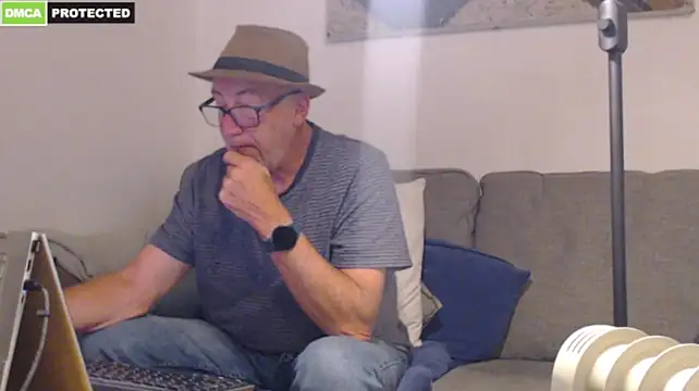 bluedae1 – Naživo XXX chat
