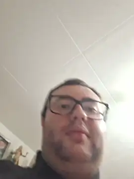 צ'אט XXX בשידור חי של Javier_bear