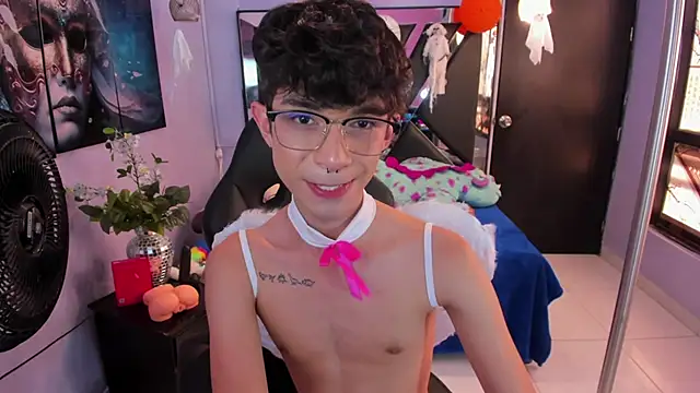 LiamHeatx Live XXX-Chat