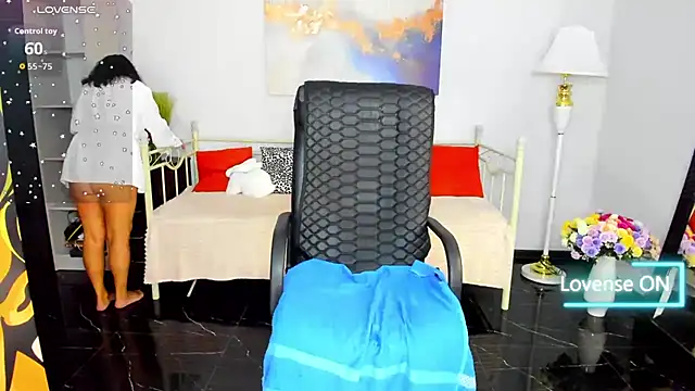 Julia_Dean Chat XXX in diretta