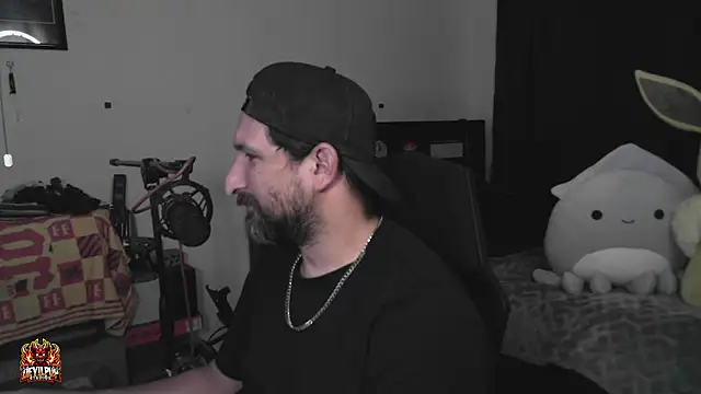 Онлайн чат XXX DevilPup75_