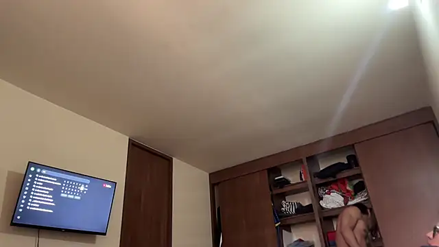 Taylor_DiamondBoy élő XXX-chatje