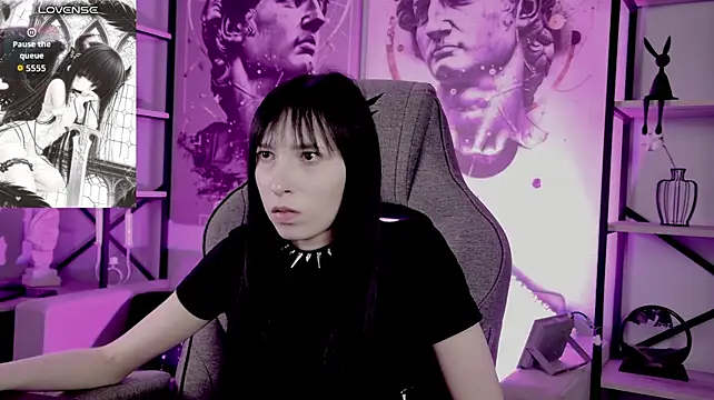 SeraphineSparda's Live XXX Chat