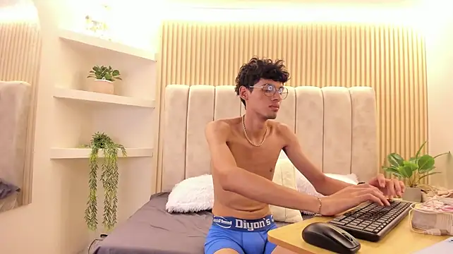 Ethan_Kay Live XXX-chat