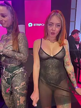 XXX chat uživo modela ObviouslyPeachy