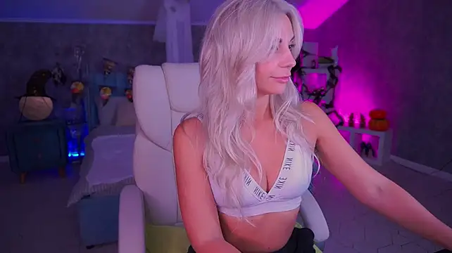 Chatroom XXX en direct de BellaRayyy