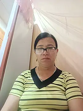 Chat XXX ao vivo de Chilly-wet