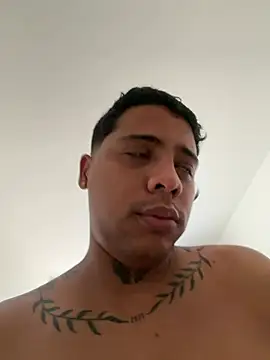 הופעת וובקאם של EliteBoysLive