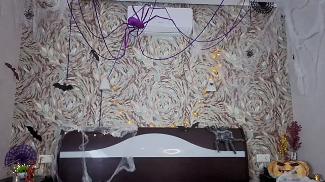 RheaWild Adlı Modelin Canlı XXX Sohbeti