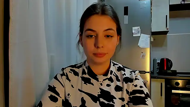 stella_aters Adlı Modelin Canlı XXX Sohbeti