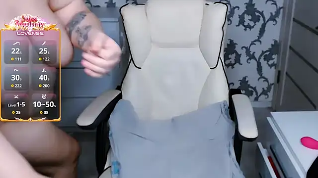 yourkarma_2_0 Webcam show