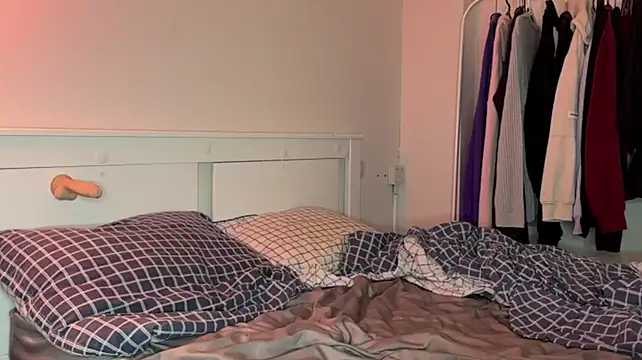 Živý XXX chat daniel-below