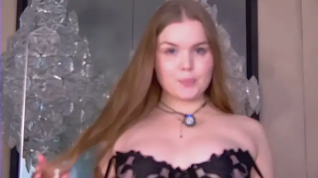 ChloeWinks: απευθείας συνομιλία ΧΧΧ
