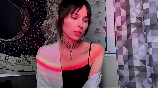 SweetFemBoyy: онлайн-секс-чат