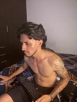 Chatroom XXX en direct de Kriss_Edwards