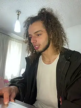 top_white webkamerás műsora