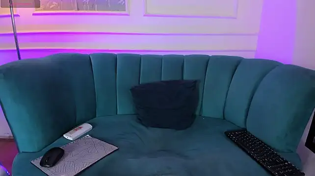 Adrian_voltt Live XXX-Chat